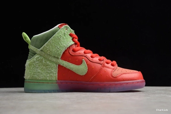 600 Cough" High "Strawberry Dunk SB Nike CW7093 - 0916